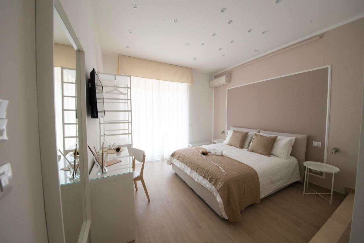Cherie B&B - Salerno Exteriör bild